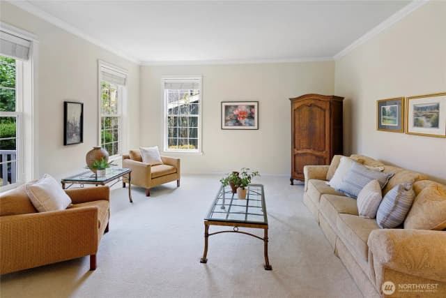 Property photo for 213 Eakin Drive Nw, Bainbridge Island photo 4