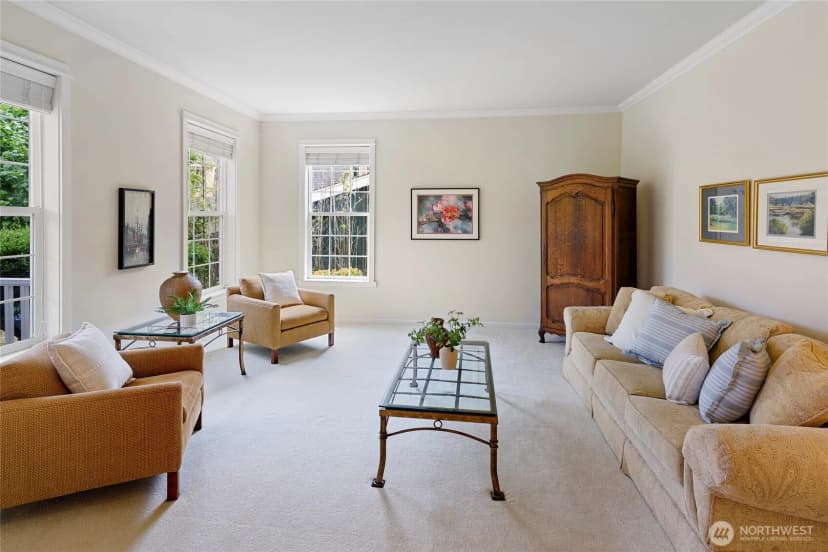 Property photo for 213 Eakin Drive Nw, Bainbridge Island photo 4
