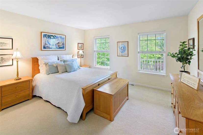Property photo for 213 Eakin Drive Nw, Bainbridge Island photo 18