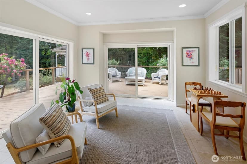 Property photo for 213 Eakin Drive Nw, Bainbridge Island photo 12