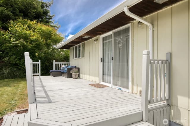 Property photo for 218 Holly Lane, Cosmopolis photo 3