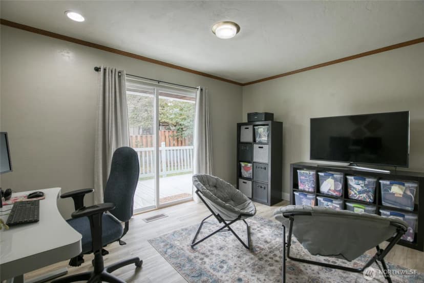 Property photo for 218 Holly Lane, Cosmopolis photo 16