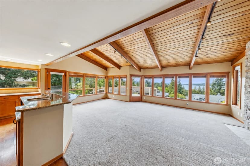 Property photo for 705 Shelter Bay Drive, La Conner photo 8