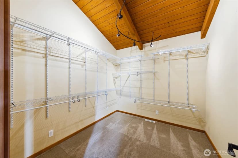 Property photo for 705 Shelter Bay Drive, La Conner photo 14