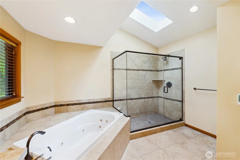 Property photo for 705 Shelter Bay Drive, La Conner photo 17