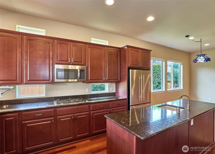 Property photo for 8025 Columbia Way Ne, Lacey photo 9
