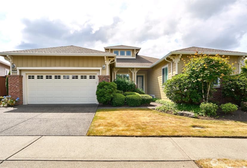 Property photo for 8025 Columbia Way Ne, Lacey