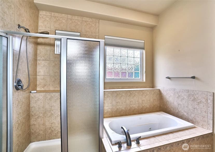 Property photo for 8025 Columbia Way Ne, Lacey photo 18