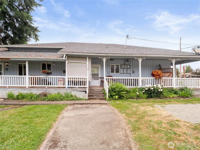 Property photo for 25517 Lawson Street, Black Diamond photo 16