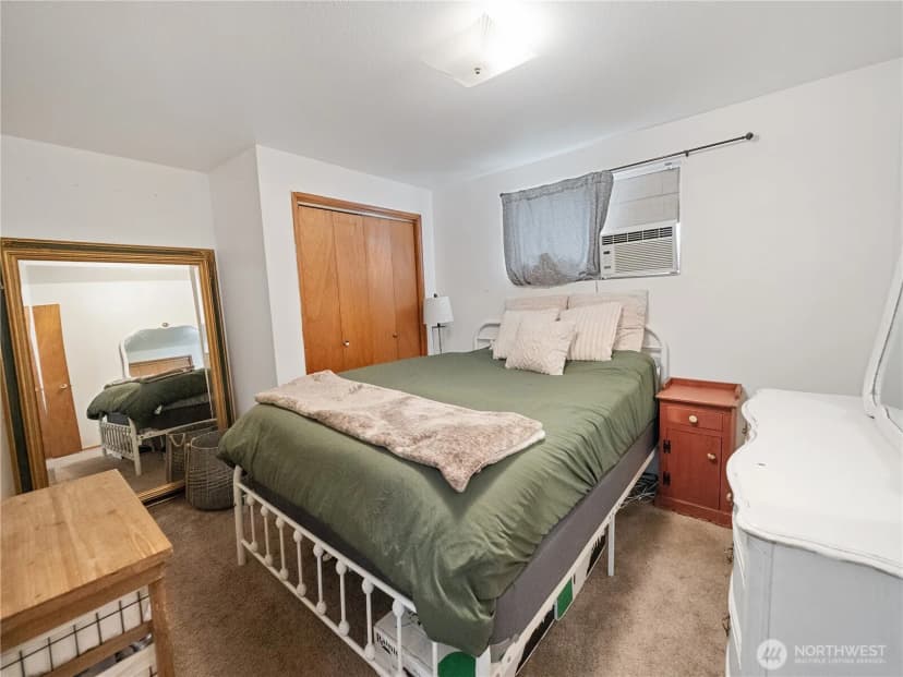 Property photo for 25517 Lawson Street, Black Diamond photo 26