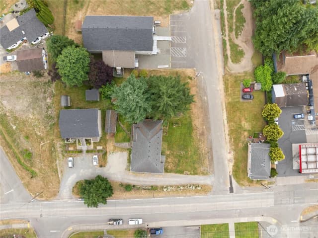 Property photo for 25517 Lawson Street, Black Diamond photo 3