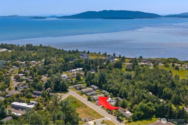 Property photo for 3305 Hollywood Avenue, Bellingham photo 5
