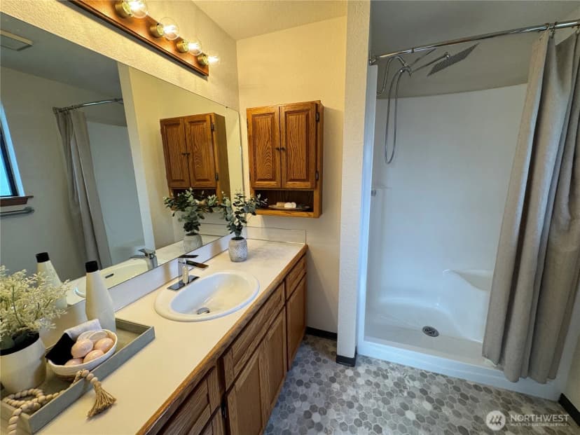 Property photo for 18509 22nd Avenue E, Tacoma photo 26