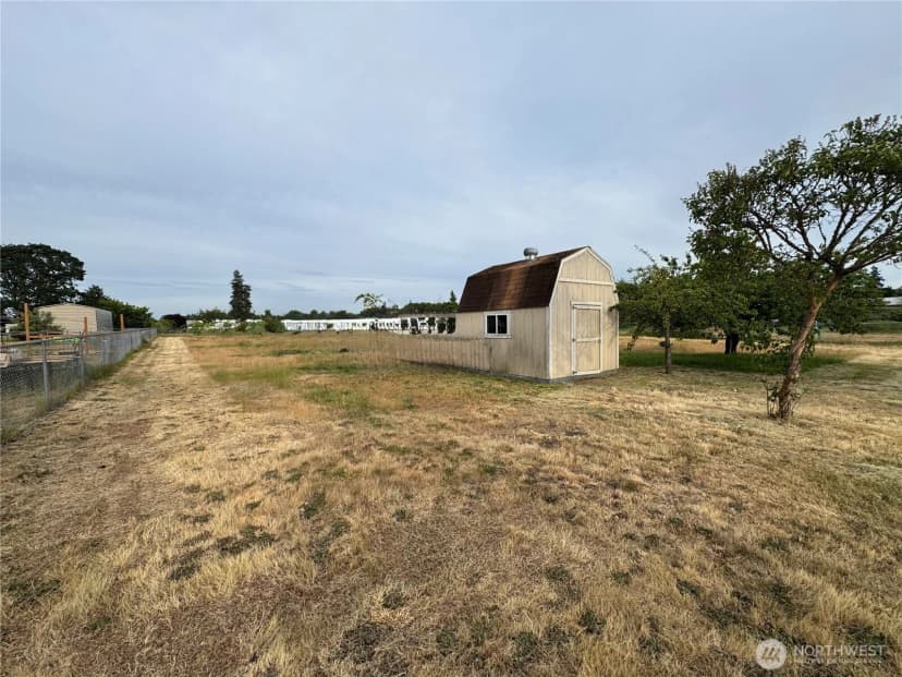 Property photo for 18509 22nd Avenue E, Tacoma photo 33