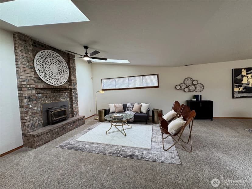 Property photo for 18509 22nd Avenue E, Tacoma photo 13