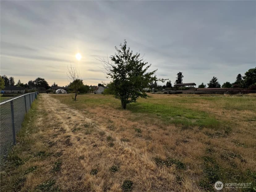 Property photo for 18509 22nd Avenue E, Tacoma photo 35