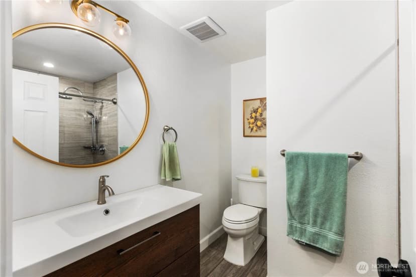Property photo for 22625 1st Drive Se, Bothell photo 14