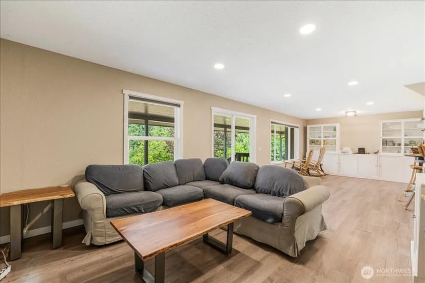 Property photo for 160 Isaacson Drive, Kelso photo 17