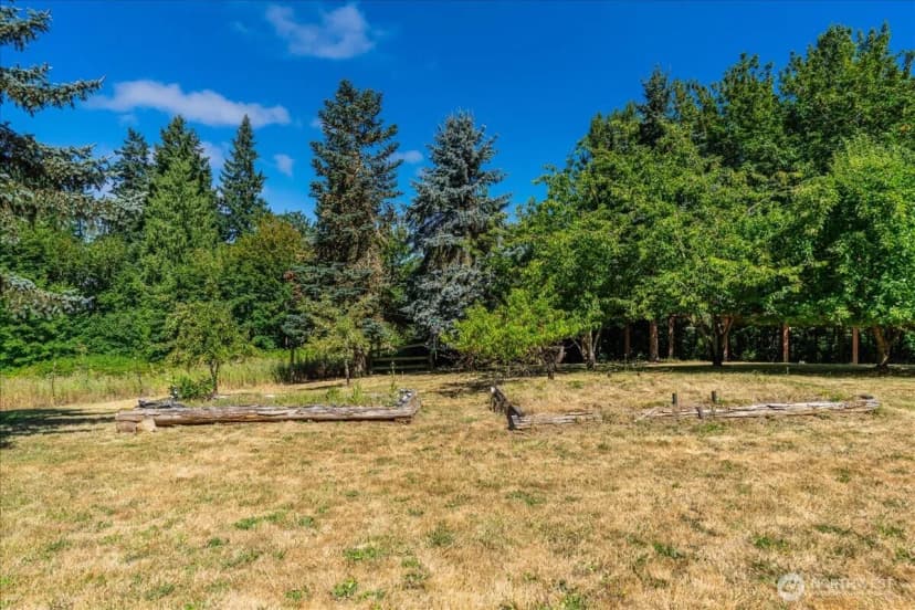 Property photo for 160 Isaacson Drive, Kelso photo 38