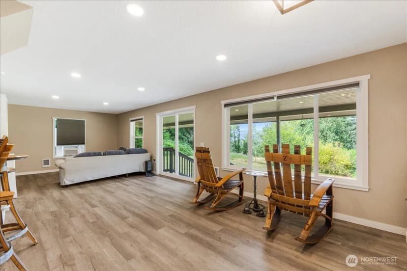Property photo for 160 Isaacson Drive, Kelso photo 13