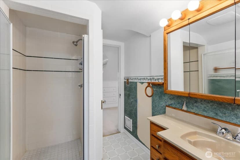 Property photo for 3523 Federal Avenue, Everett photo 16