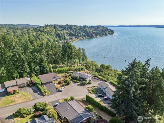 Property photo for 7212 Olympic Vista Ct, Gig Harbor photo 2