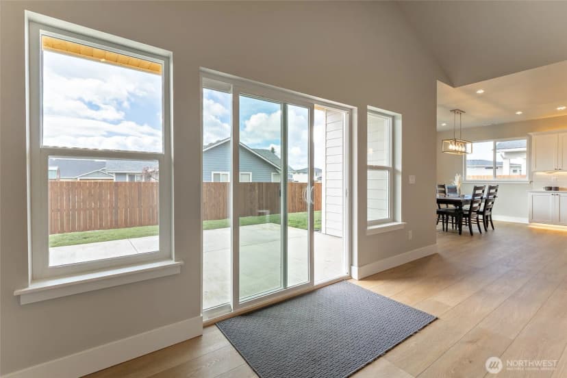Property photo for 402 E Heatherstone Court, Ellensburg photo 11