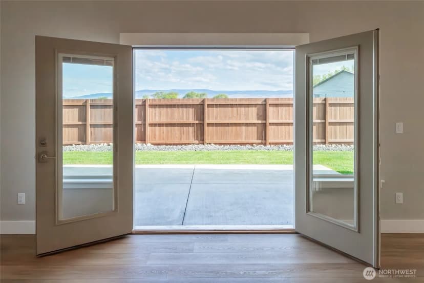 Property photo for 402 E Heatherstone Court, Ellensburg photo 25