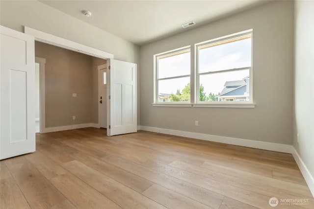 Property photo for 402 E Heatherstone Court, Ellensburg photo 4