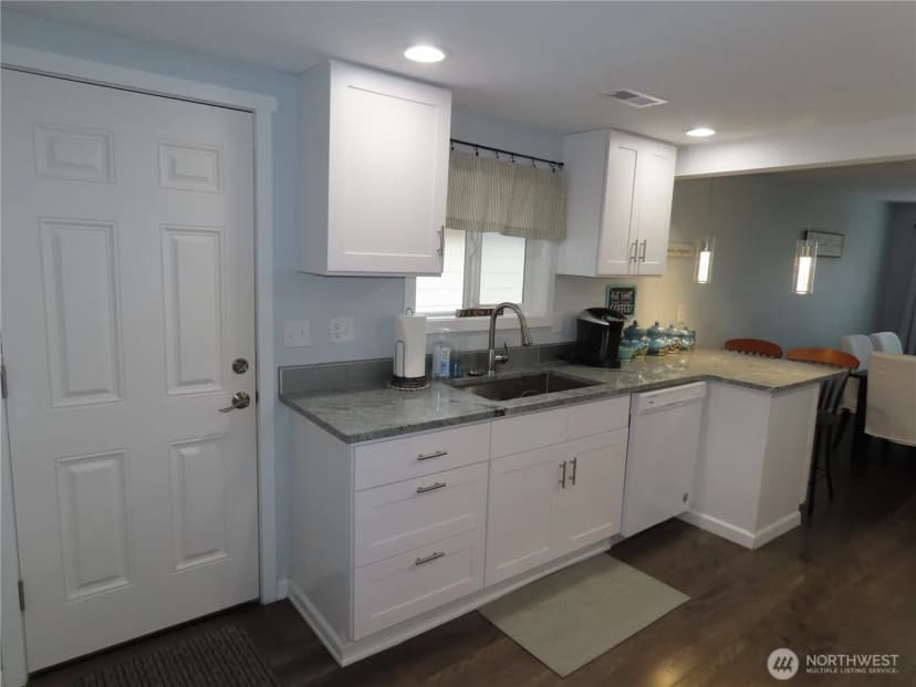 Property photo for 608 N Forrest Street, Westport photo 19