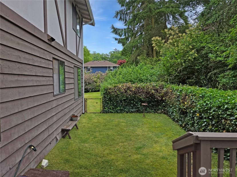 Property photo for 2283 Darvic Place, Oak Harbor photo 16
