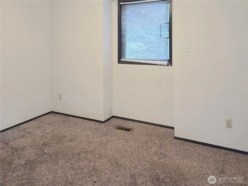 Property photo for 2283 Darvic Place, Oak Harbor photo 29