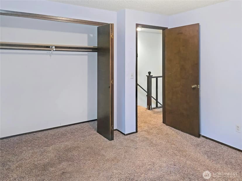Property photo for 2283 Darvic Place, Oak Harbor photo 26