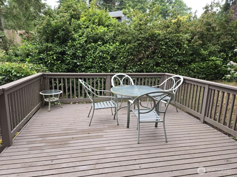 Property photo for 2283 Darvic Place, Oak Harbor photo 15