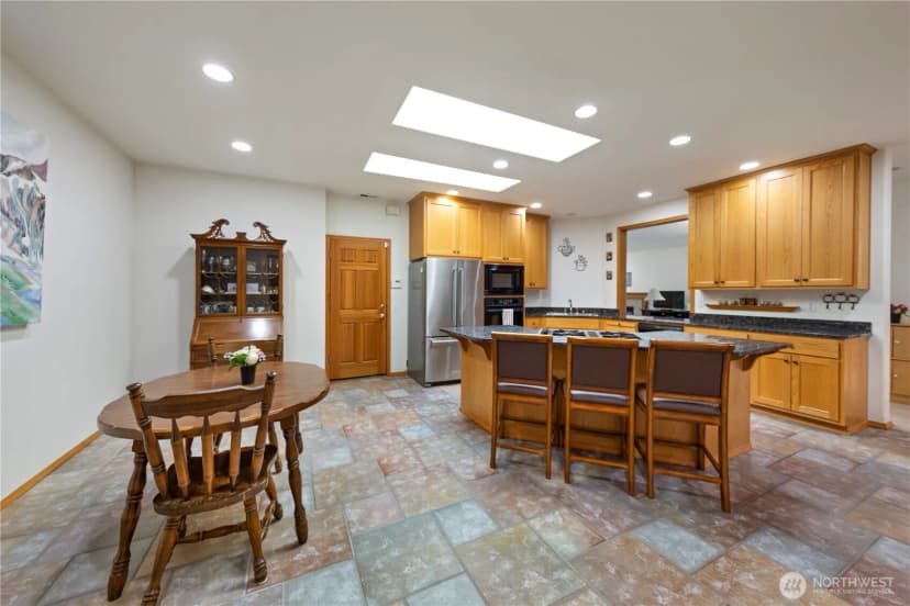 Property photo for 16314 2nd Drive Se, Bothell photo 8