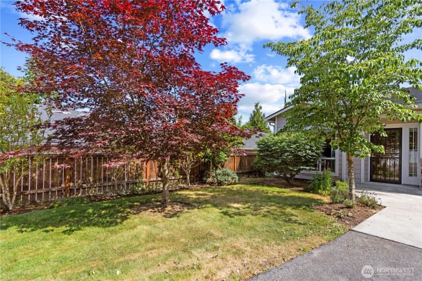Property photo for 16314 2nd Drive Se, Bothell photo 2