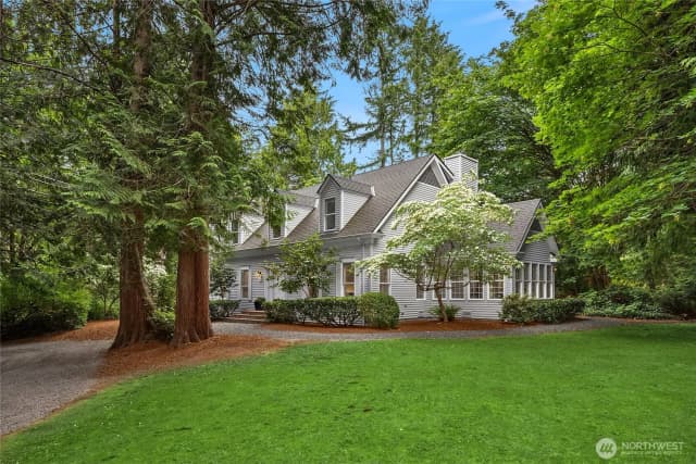 Property photo for 7098 Ne Bay Hill Rd, Bainbridge Island