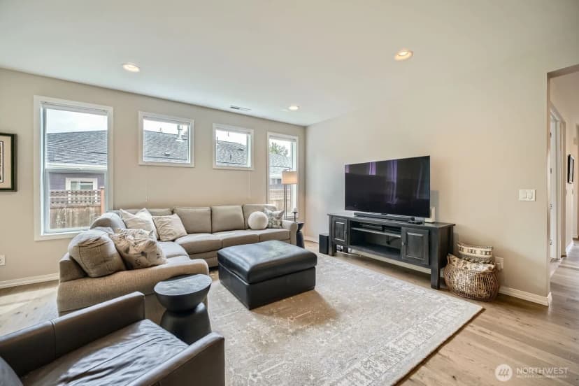 Property photo for 18413 145th Street E, Bonney Lake photo 7