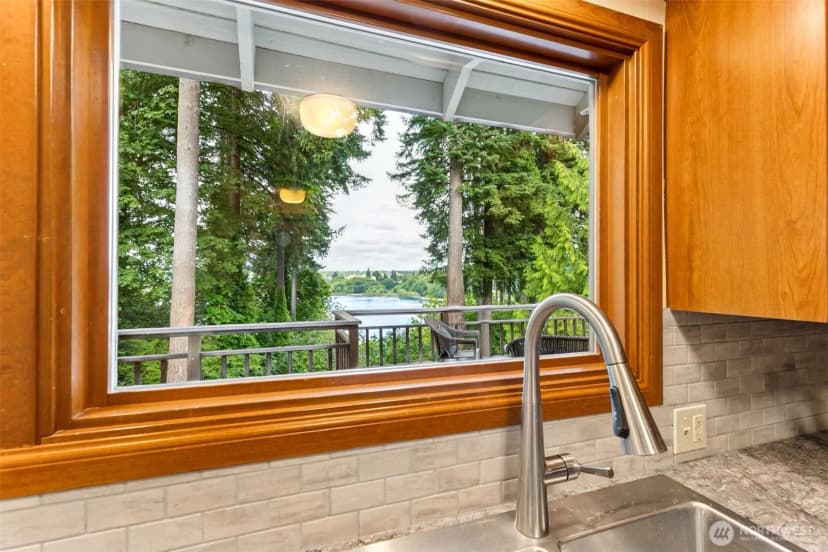 Property photo for 808 Percival Street Sw, Olympia photo 12