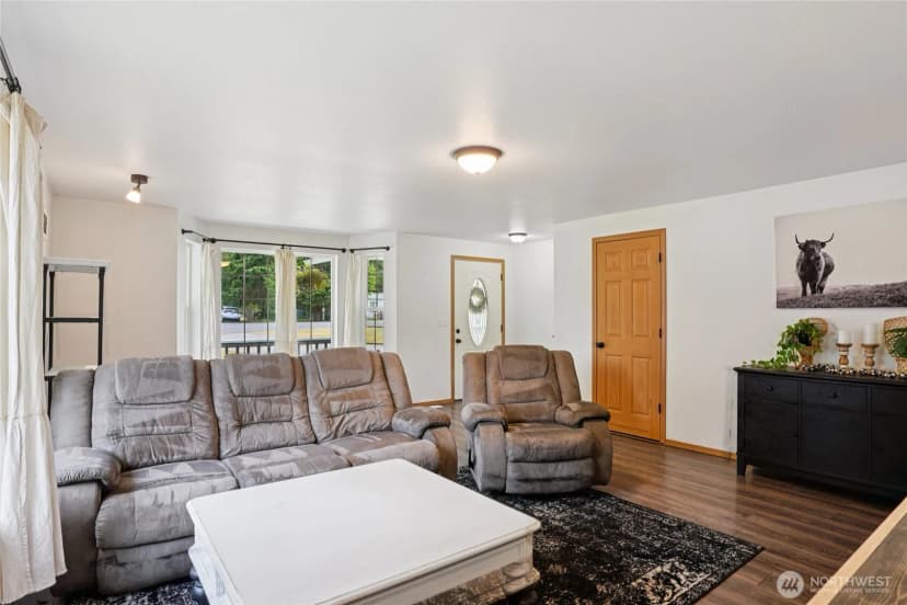 Property photo for 17230 Heather Lane Se, Yelm photo 9