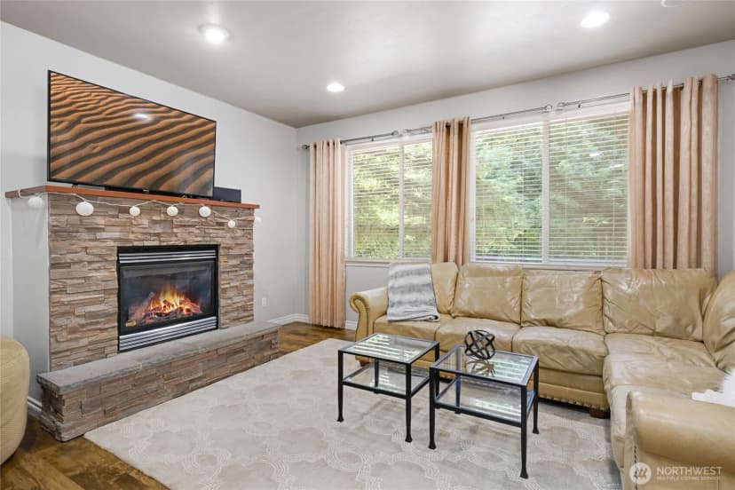 Property photo for 22803 Se 287th Place, Maple Valley photo 9