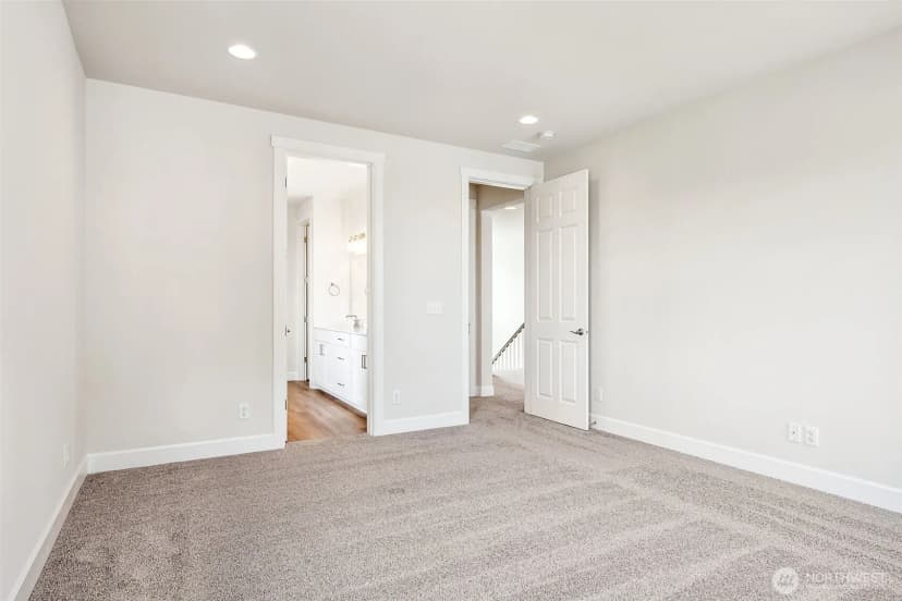 Property photo for 10685 Treasure Drive Nw #113, Silverdale photo 27