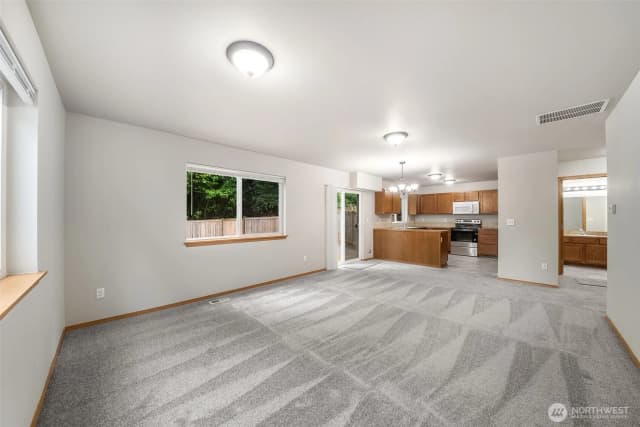 Property photo for 4817 S 251st Court, Kent photo 5