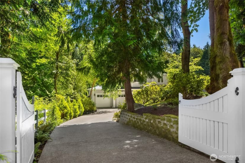Property photo for 13424 N Madison Avenue Ne, Bainbridge Island photo 39