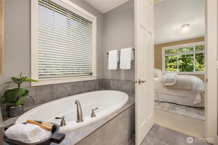 Property photo for 13424 N Madison Avenue Ne, Bainbridge Island photo 24