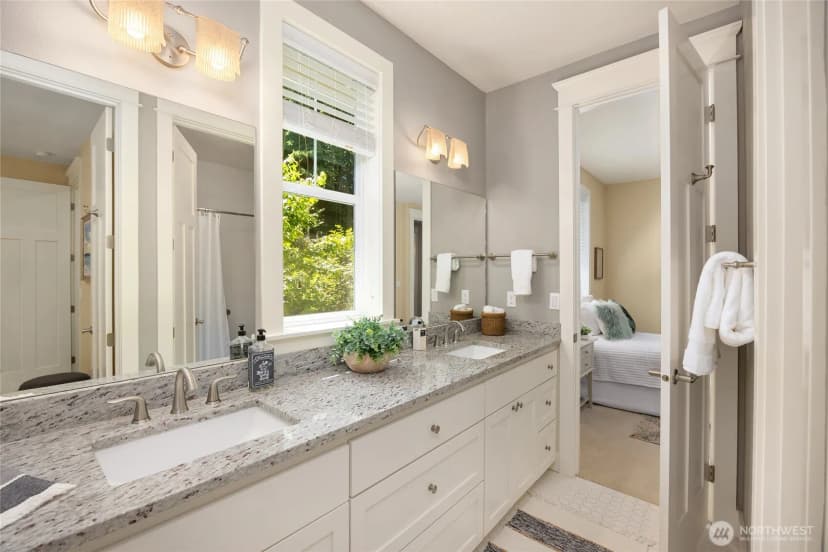 Property photo for 13424 N Madison Avenue Ne, Bainbridge Island photo 28