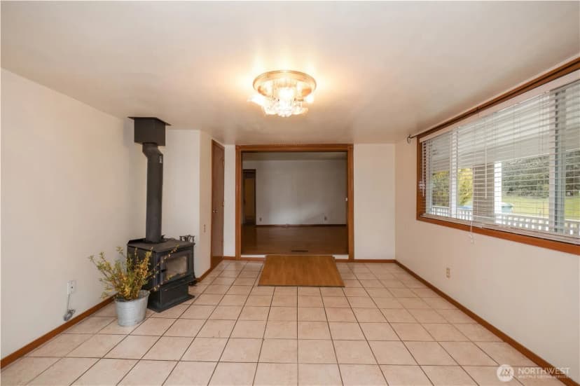 Property photo for 3709 Trenton Ave Ne, Bremerton photo 7