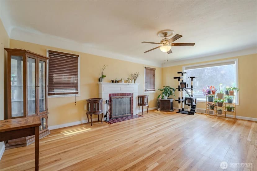 Property photo for 1028 20th Ave, Longview photo 6