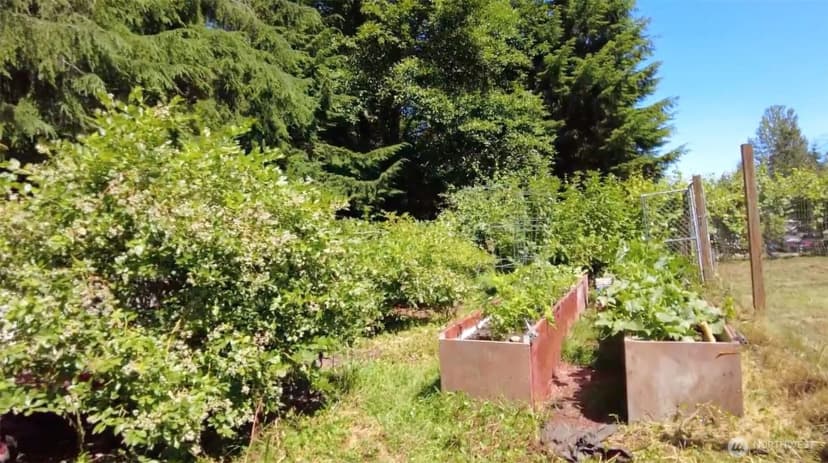 Property photo for 19220 32nd Avenue Nw, Stanwood photo 31