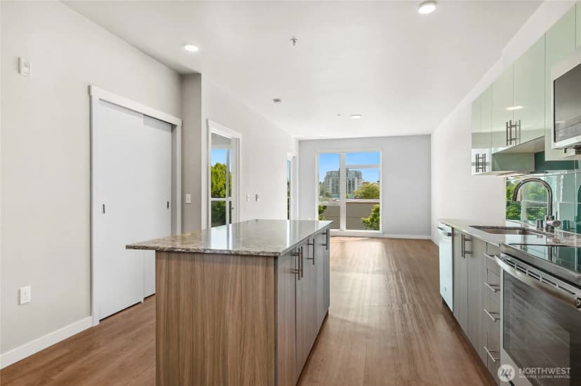 Property photo for 1085 103rd Avenue Ne #217, Bellevue photo 6